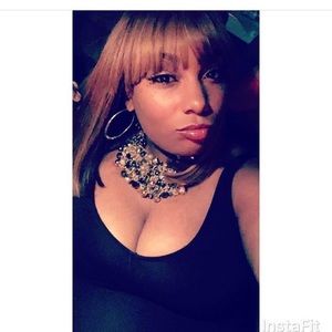 Meet your Posher, Raychael